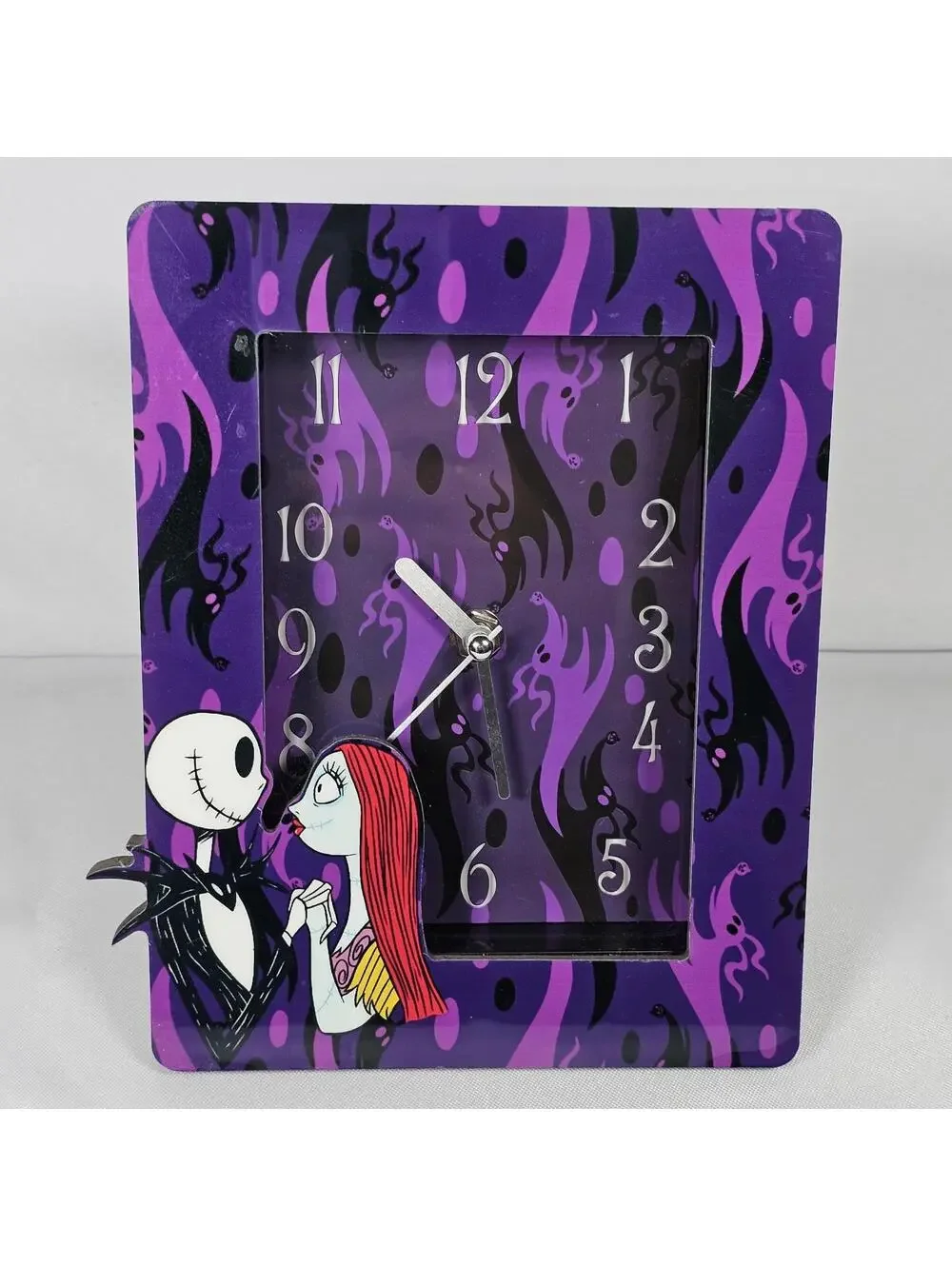 Disney Tim Burton's The Nightmare Before Christmas Jack & Sally Clock Tested